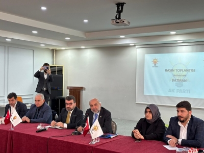 “ÖĞRENCİLER OKULDA ANA DİLLERİNİ SEÇSİN”