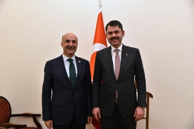 Özdemir otogalericiler esnafı için Bakan Kurum ile görüştü