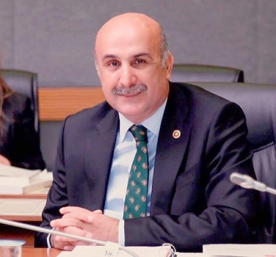 ÖZDEMİR, SU ALTINDA TARLALARA PARMAK BASTI