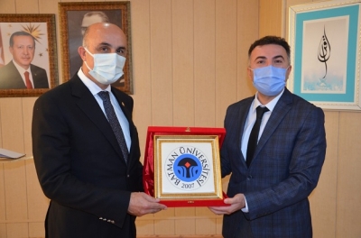 ÖZDEMİR'DEN REKTÖRE ZİYARET 
