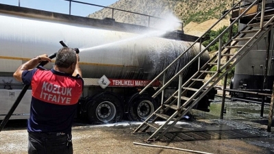 Petrol sahasında korkutan yangın