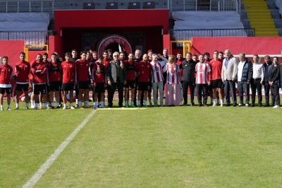 PETROLSPOR’A DESTEK ZİYARETİ