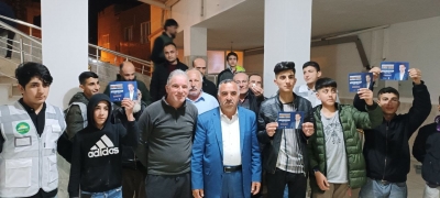 Ramanlı’nın Gönüllüleri Kadir Gecesi’nde İkramlık Dağıttı