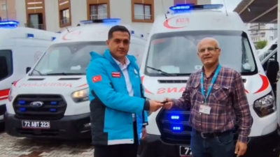 Sağlık Müdürlüğüne 3 yeni ambulans
