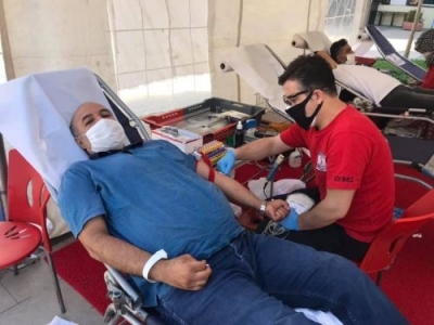 Şemsiyeli Sokak Derneği’nden kan bağışı