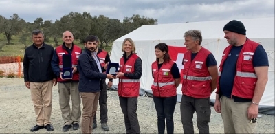 Şırnak’lı İş İnsanı Teşekkür Amaçlı İsviçre Ekibine Plaket Dağıtıldı