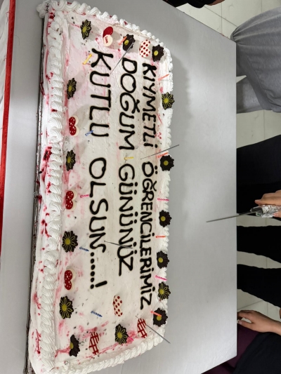 ŞUBAT DOĞUMLULAR COŞKUYLA KUTLANDI