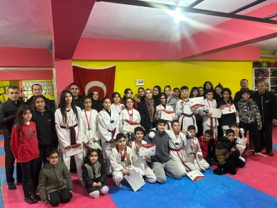 TAEKWONDO ŞAMPİYONLARI BELLİ OLDU
