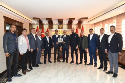Tekstilcilerden Valiye Teşekkür Ziyareti