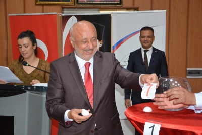 ÜNİVERSİTEYE İŞÇİ ALIM KURASI YAPILDI