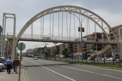 “Üst geçit işlevsel hale getirilmeli”