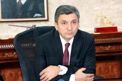 VALİ 19 MAYIS BAYRAMINI KUTLADI