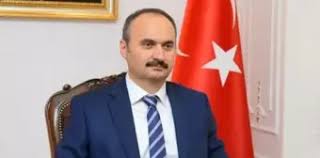 VALİ CANALP, HALK OYUNLARI EKİBİNİ KUTLADI