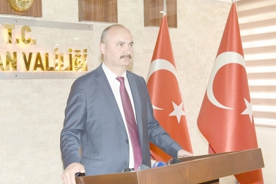 Vali Canalp’tan Kandil Mesajı