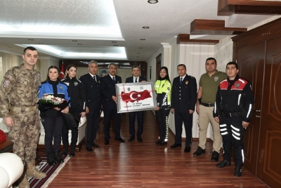 VALİ ŞAHİN'E POLİS ZİYARETİ 
