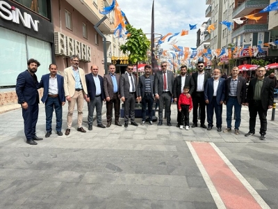 Yeniden Refah saha da boş durmuyor