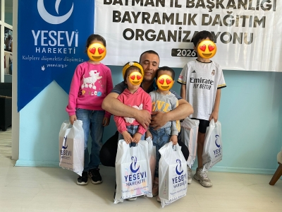 YESEVİ Hareketi’nden 500 Çocuğa Bayramlık Desteği