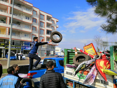 ZABITA SON UYARILARINI YAPTI: İŞYERİ ÖNÜ ARAÇ İŞGALİNE SON