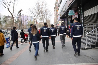 ZABITA’DAN MASKE ve TEMİZLİK DENETİMLERİ